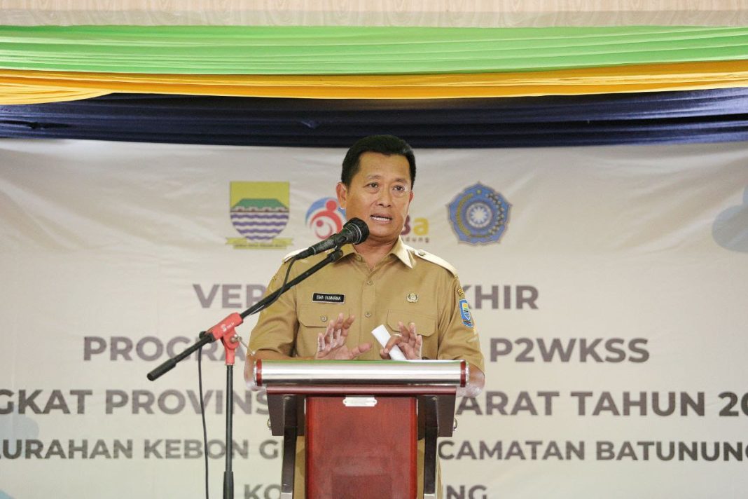 166912220935-bantu-korban-gempa-cianjur-pemkot-bandung-kirim-ambulans-dan-bantuan-pokok-lainnya