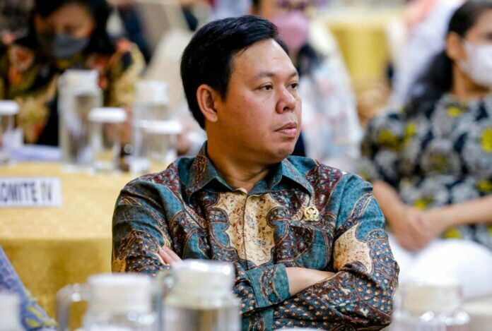 photo_6124978502513046617_x Wakil ketua Dewan Perwakilan Daerah (DPD) RI Sultan B Najamudin (dok hms)