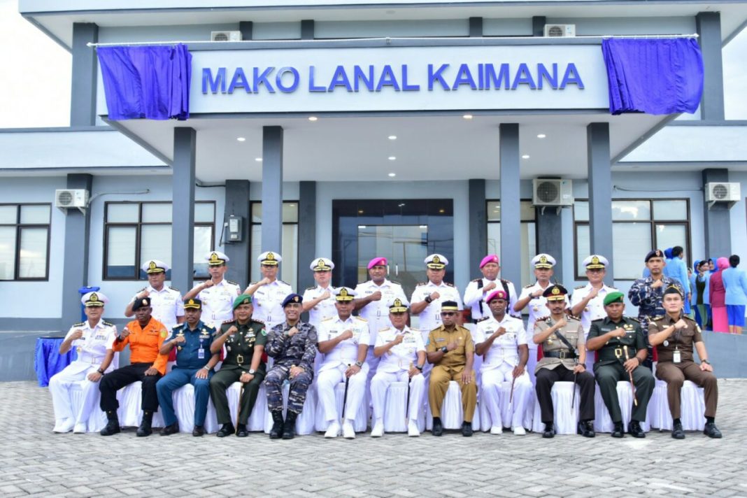 photo_6131796045835908393_y Antisipasi Meningkatnya Kerawanan di Laut, Pangkoarmada III Resmikan Pangkalan TNI Angkatan Laut Kaimana