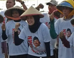 Barisan Relawan Indonesia Kuat dan Badan Relawan Prabowo Gelar Tanam Raya Padi di Karawang