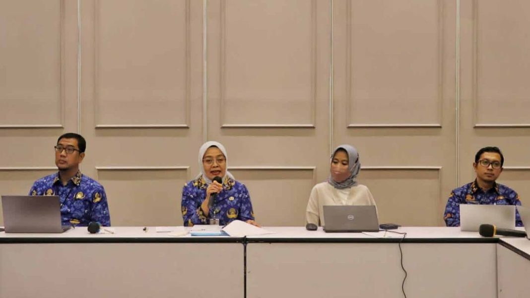 photo_6190319265916237000_y Gelar Rapat Koordinasi, Kemendagri Ingatkan Peran Strategis Sekber Penerapan SPM Tingkat Pusat