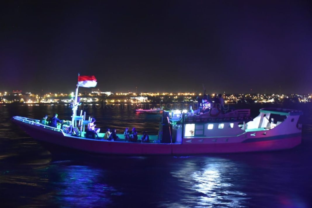 Penjabat Walikota Kupang Lepas Pawai Takbiran Laut Sambut Idul Fitri l Syawal 1444 Hijriah