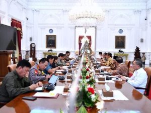 Presiden Jokowi Pimpin Ratas Persiapan KTT Ke-42 ASEAN
