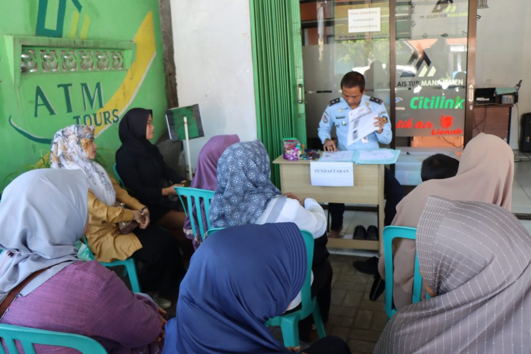 Jemput Bola, Imigrasi Cilacap Buka Layanan Eazy Passport di Kebumen