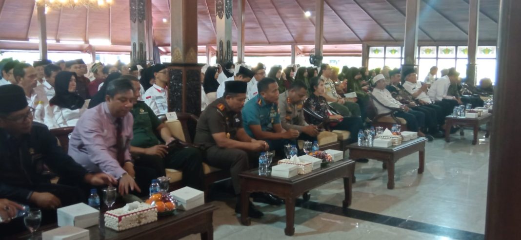 939 Calhaj Cilacap Dilepas Pj Bupati, Ingatkan Jaga Kesehatan