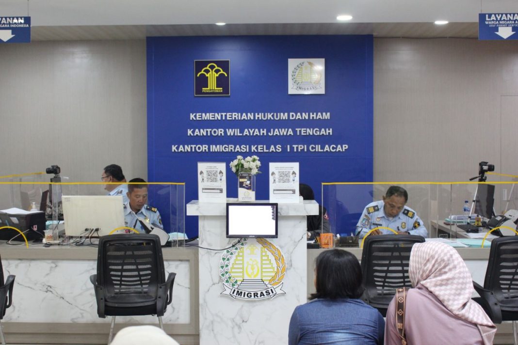 photo_6271268249710738503_y Permintaan Tetap Tinggi, Imigrasi Cilacap Kembali Gelar Kancil Ngapak, Kini di Dua Lokasi