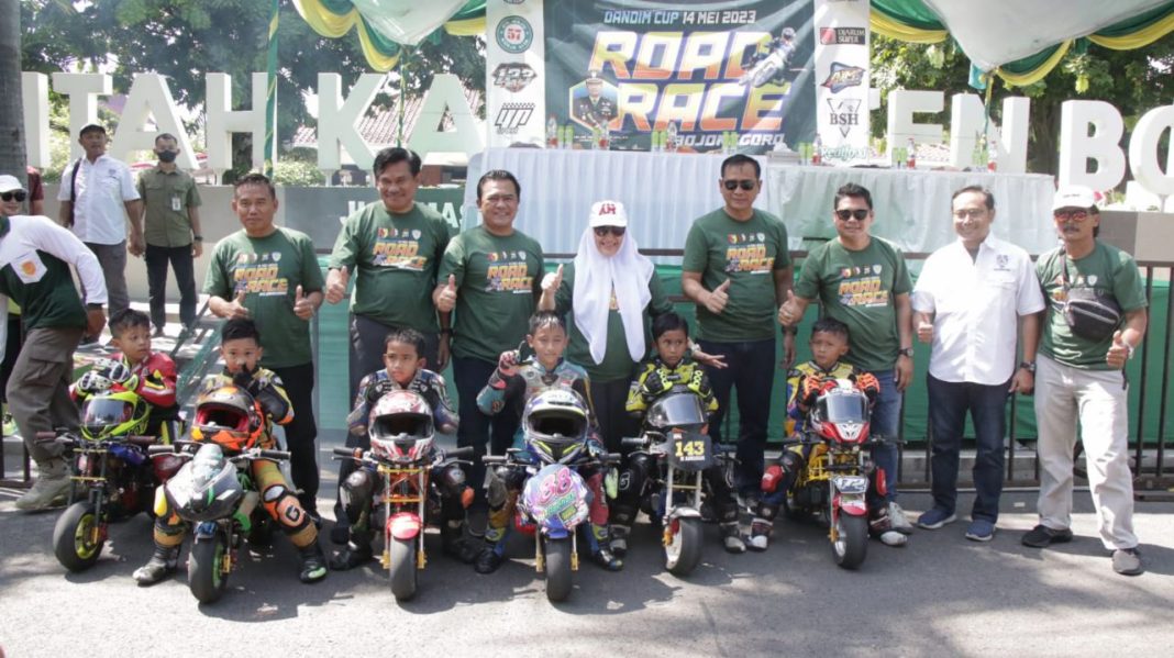 Bupati Anna Hadiri Dandim 0813 Road Race, Dukung Racing di Bojonegoro
