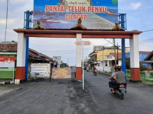 Pemkab Cilacap Akan Kembali Kelola Pantai Teluk Penyu