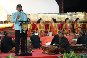 Laksamana Budayawan Gelar Wayang Semar Boyong di Kodam V Brawijaya