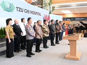 Menhan Prabowo Dampingi Presiden Jokowi Resmikan Tzu Chi Hospital