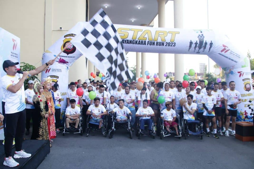 Semarak HUT Bhayangkara Ke-77, Polda Kalbar Gelar Fun Run Libatkan Disabilitas