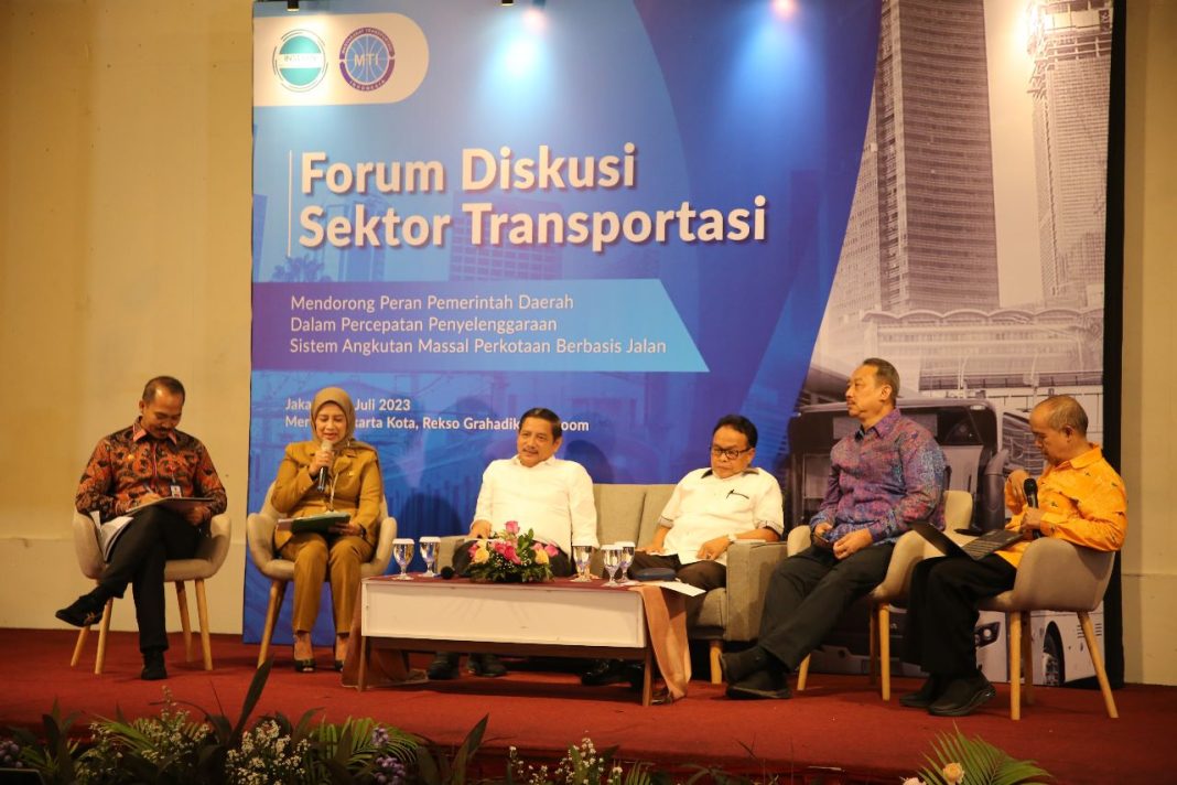 WhatsApp Image 2023-07-12 at 11.24.38 Pemerintah Pusat Dan Daerah Perlu Kolaborasi Bangun Angkutan Massal Perkotaan