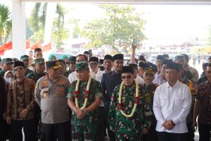 Kasad Jendral TNI Dudung Abdurachman Resmikan Tugu Perjuangan di Kota Pekalongan