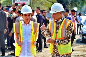 Presiden Jokowi Tinjau Rekonstruksi Jalan Raya Surakarta-Gemolong-Purwodadi