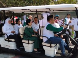 WhatsApp Image 2023-07-26 at 12.14.26 Didampingi Wali Kota Eri Cahyadi dan Gubernur Khofifah, Megawati Resmikan Kebun Raya Mangrove Gunung Anyar Surabaya