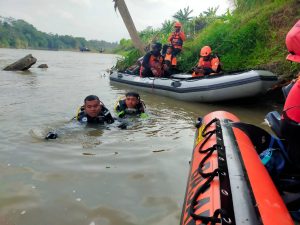 Adi Nugroho, Korban Tenggelam di Sungai Klawing Ditemukan Meninggal Dunia