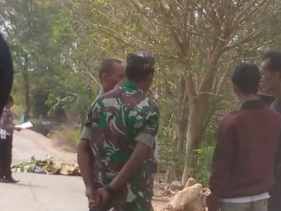 WhatsApp Image 2023-08-16 at 13.12.39 (1) Viral!!! Pengemudi Truk Ugal-ugalan Menabrak Awak Media Hingga Tewas di Kawasan Tambang Galian C