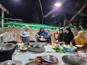 Meriahkan HUT RI ke 78 LDII PC Rungkut/PAC Rungkut Kidul Adakan Lomba Memasak Nasi Goreng