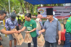 Road to Rakernas, LDII Jatim Bagikan 5.000 Bibit Tanaman