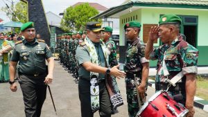 Danrem 071/Wijayakusuma dan Ketua Persit Koorcab Rem 071/Wijayakusuma Disambut Hanoman