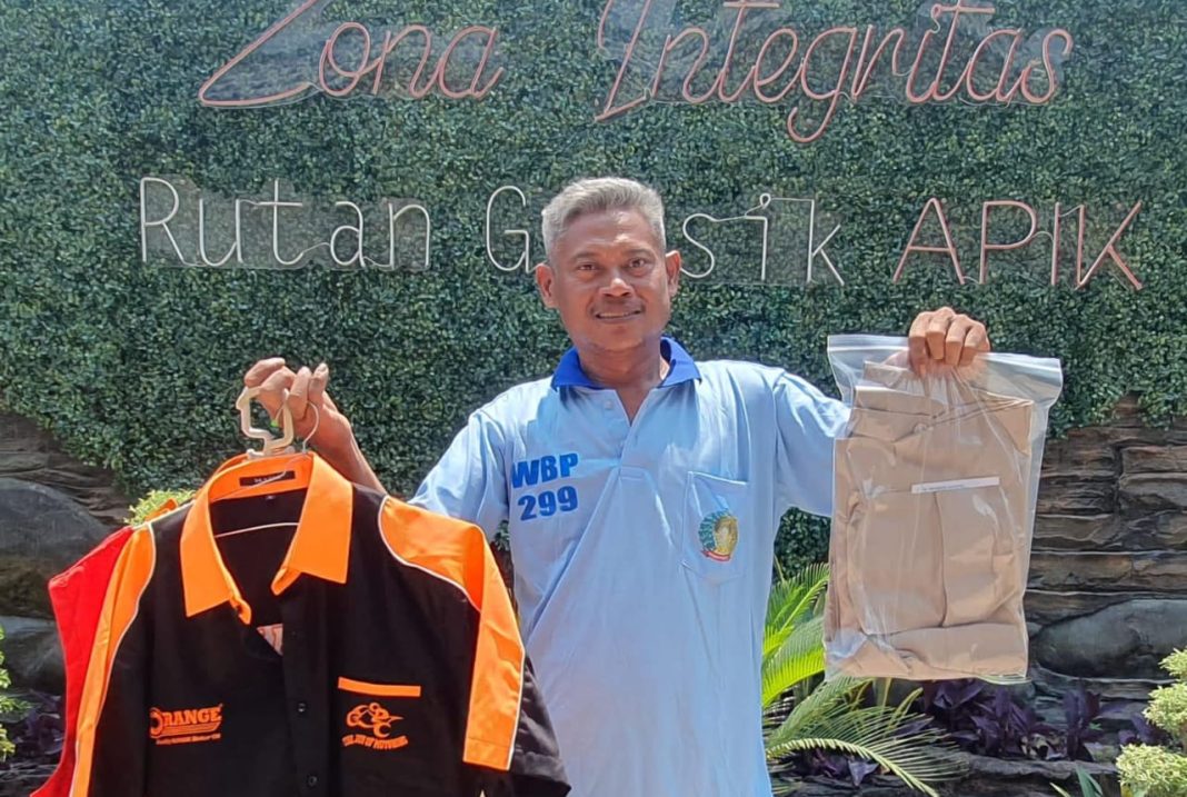 Buka Pelatihan Konveksi, Warga Binaan Rutan Gresik Sudah Bisa Produksi Celana Tactical Hingga Baju Chef