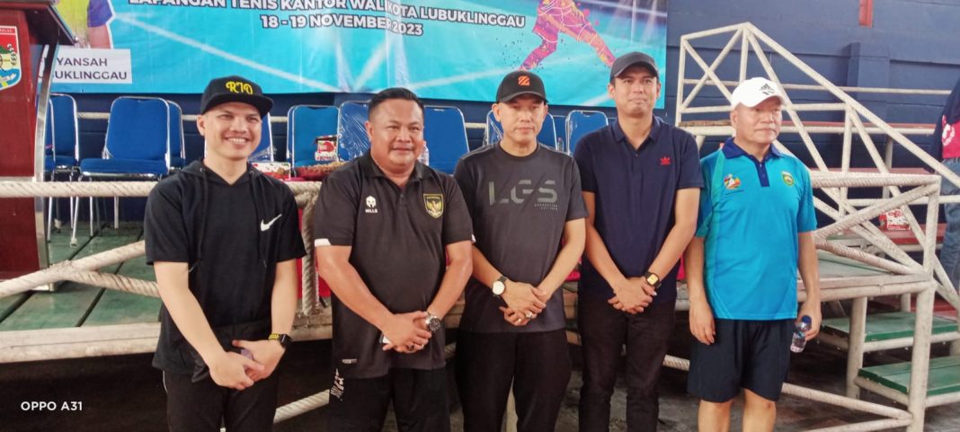 Pj Wali Kota Lubuk Linggau H. Trisko Defriansyah Buka Turnamen Tenis Walikota Cup 2023