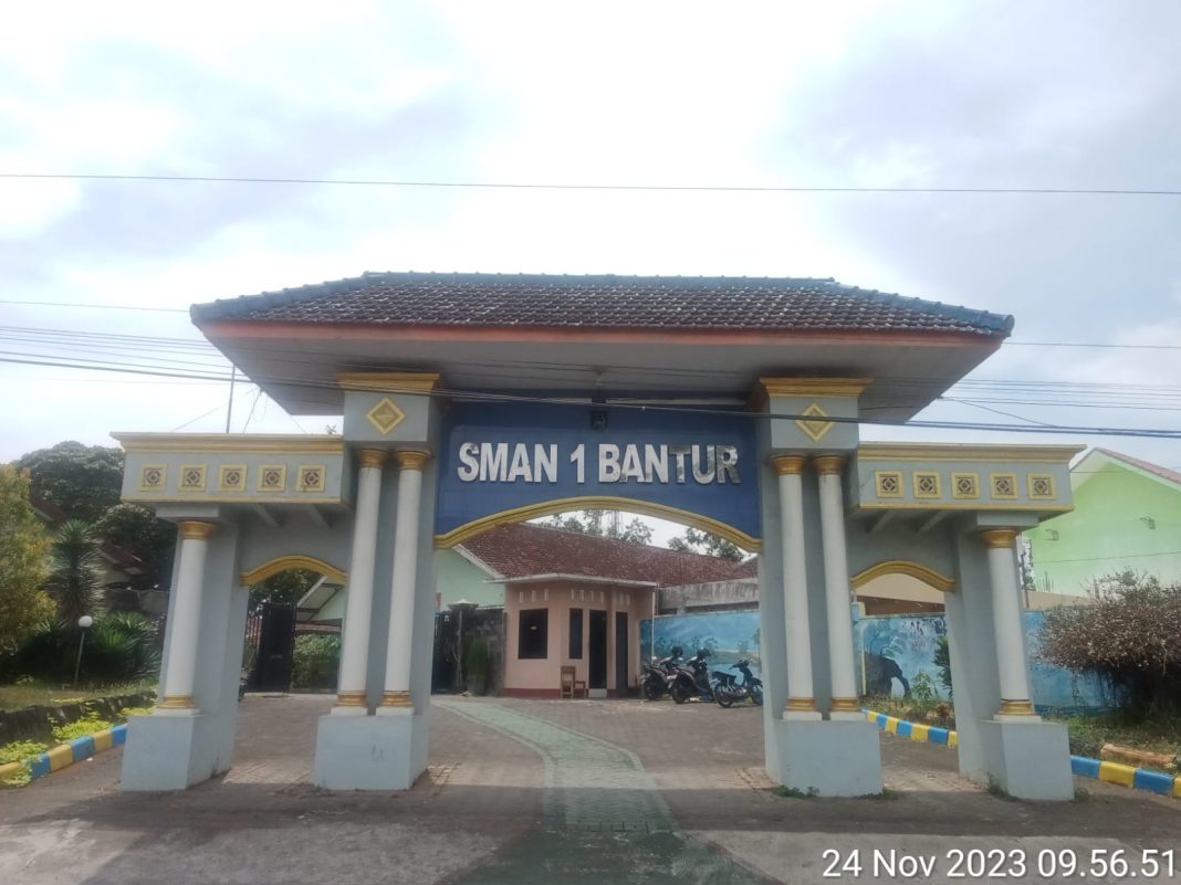 Kepala Dindik Jatim Beri Tanggapan Terkait Dugaan Pungutan di SMAN 1 Bantur.