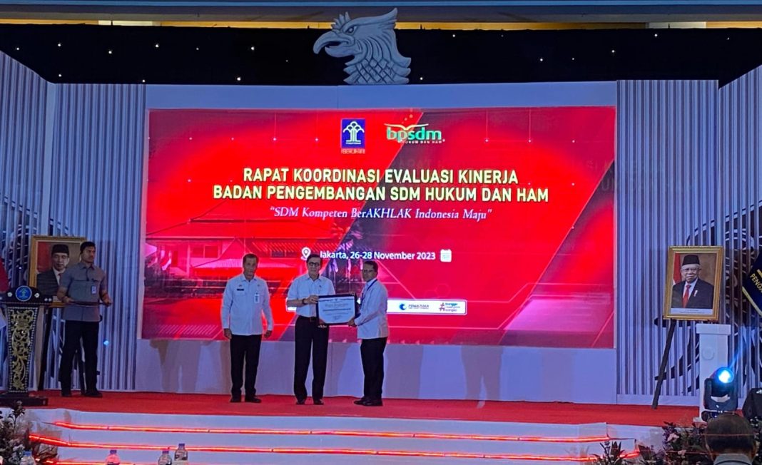 Kemenkumham Jatim Sabet Penghargaan Insan Pembelajar dari BPSDM