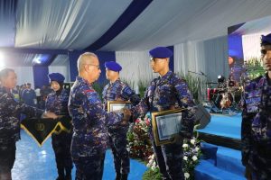 Puncak Acara , Kabaharkam Polri Komisaris Jenderal Polisi Dr. H. Mohammad Fadil Imran, M.Si. Pimpin Langsung Syukuran HUT ke- 73 Polairud Tahun 2023