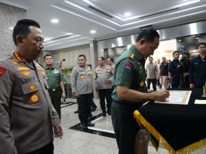 Kunjungi Mabes Polri, Panglima TNI Perkuat Sinergi TNI-Polri