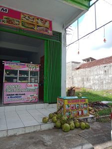 Khusus Ibu Hamil cukup 3000 perak Makan Bakso disini