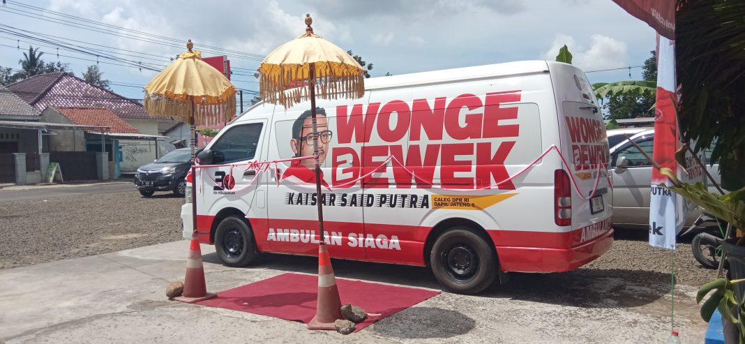 Kaisar Luncurkan Ambulance Gratis bagi Masyarakat Cilacap