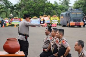 Kapolda Banten Pimpin Upacara Kenaikan Pangkat Polri Polda Banten Periode 1 Januari 2024