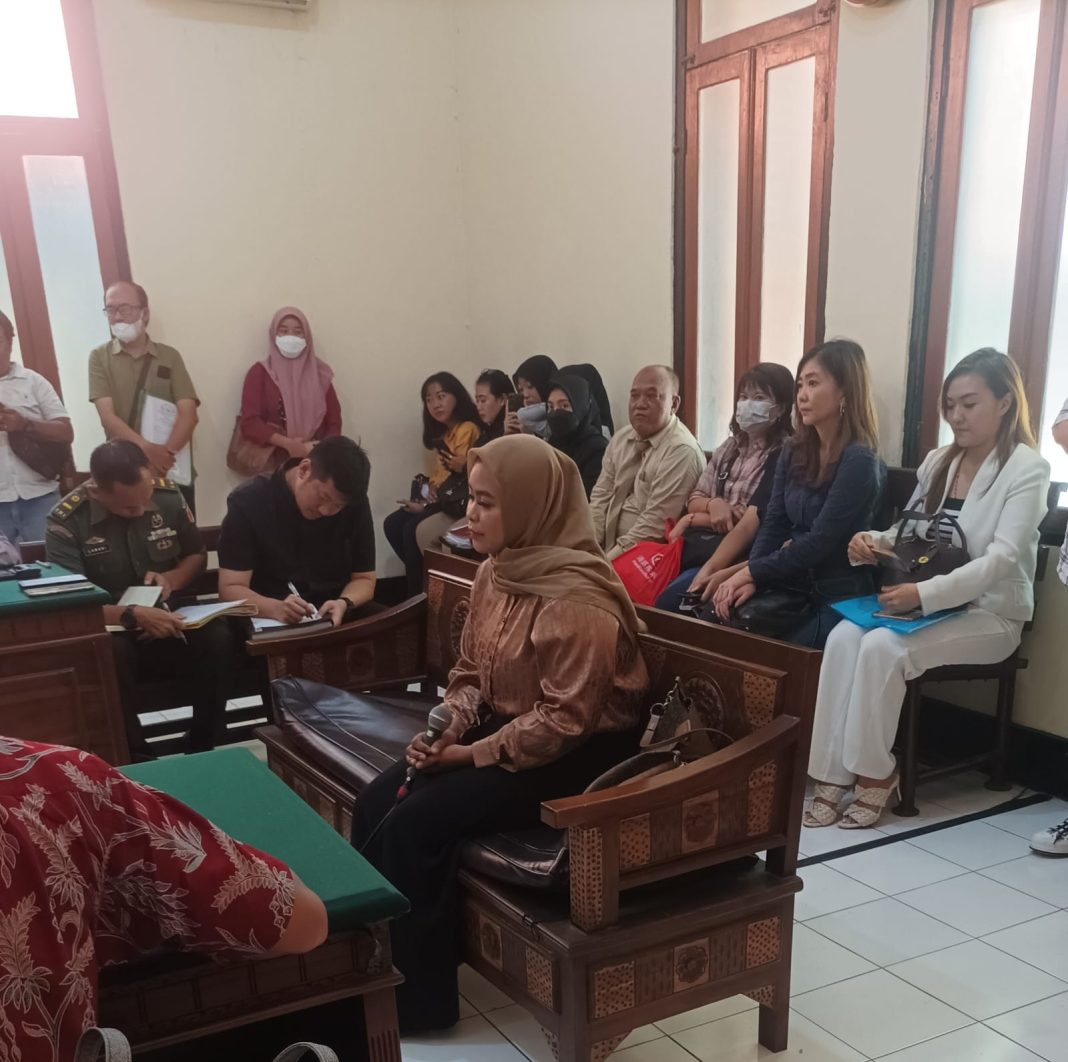 Saksi dari Ellen Sulistyo Tidak Tahu Hasil Rata Rata Perbulan Pendapatan Sangria by Pianoza