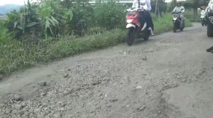 Bupati Pemalang Mansur Hidayat S.T Tinjau Jalan Rusak, Ruas Jalan  Belik - Watukumpul