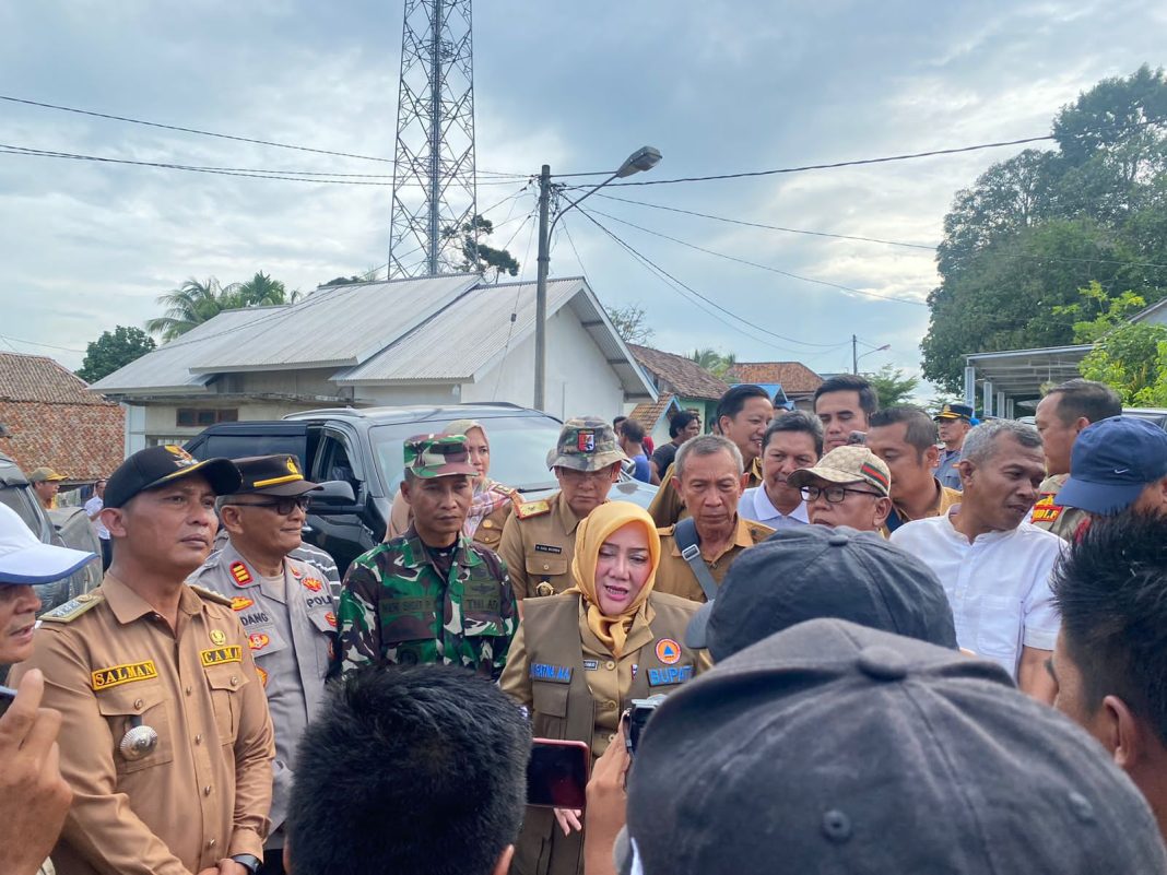 Bupati Musi Rawas Tinjau Langsung Korban Bencana Banjir di Desa Muara Megang Kecamatan Megang Sakti