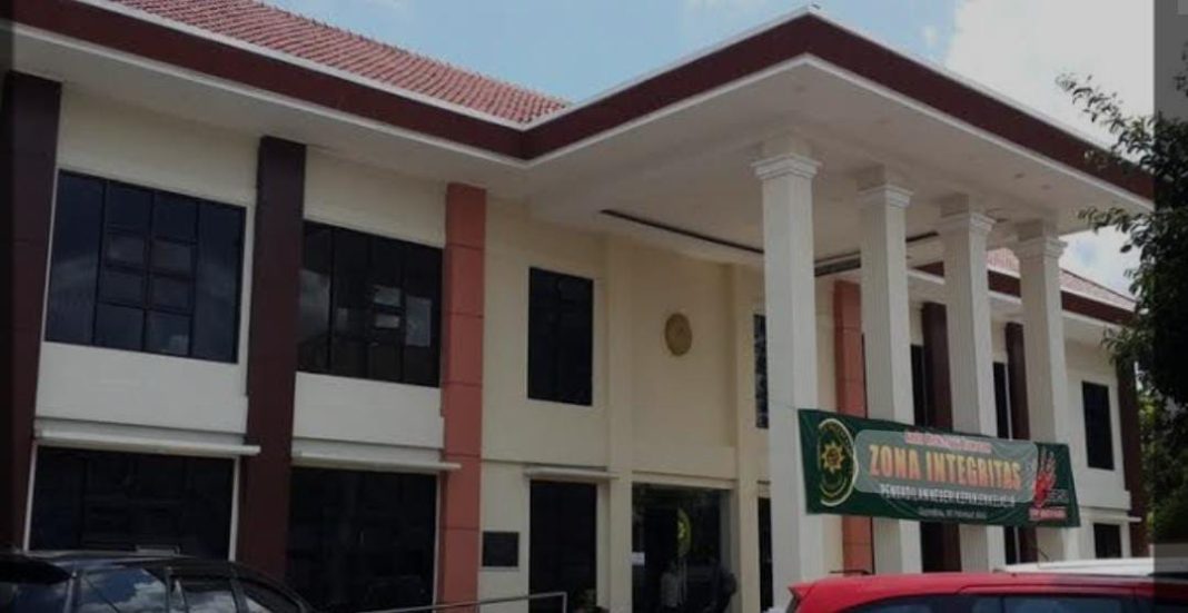 Siswa Kelas Xl Turun Kelas, Wali Murid GugatSalah Satu SMAI di Singosari.