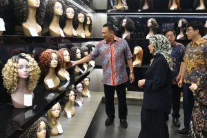 Kunjungi Pabrik Rambut Palsu Terbesar di Purbalingga, Ketua MPR RI Bamsoet Dorong Peningkatan Kerjasama Universitas Perwira Purbalingga (UNPERBA) dengan PT Victoria Beauty Industrial