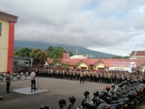 Kapolres Manggarai Pimpin Apel Pergeseran Pasukan Keamanan Tps Pemilu 2024