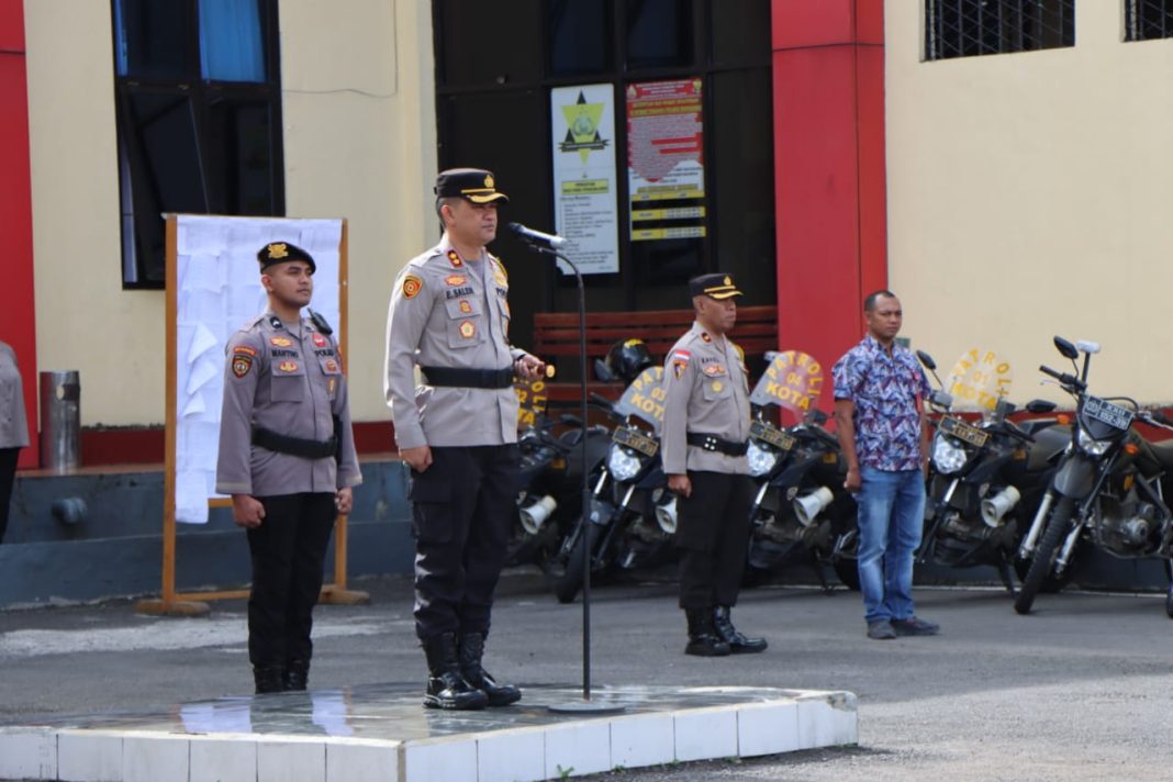 Kapolres Manggarai Pimpin Apel Pergeseran Pasukan Keamanan Tps Pemilu 2024