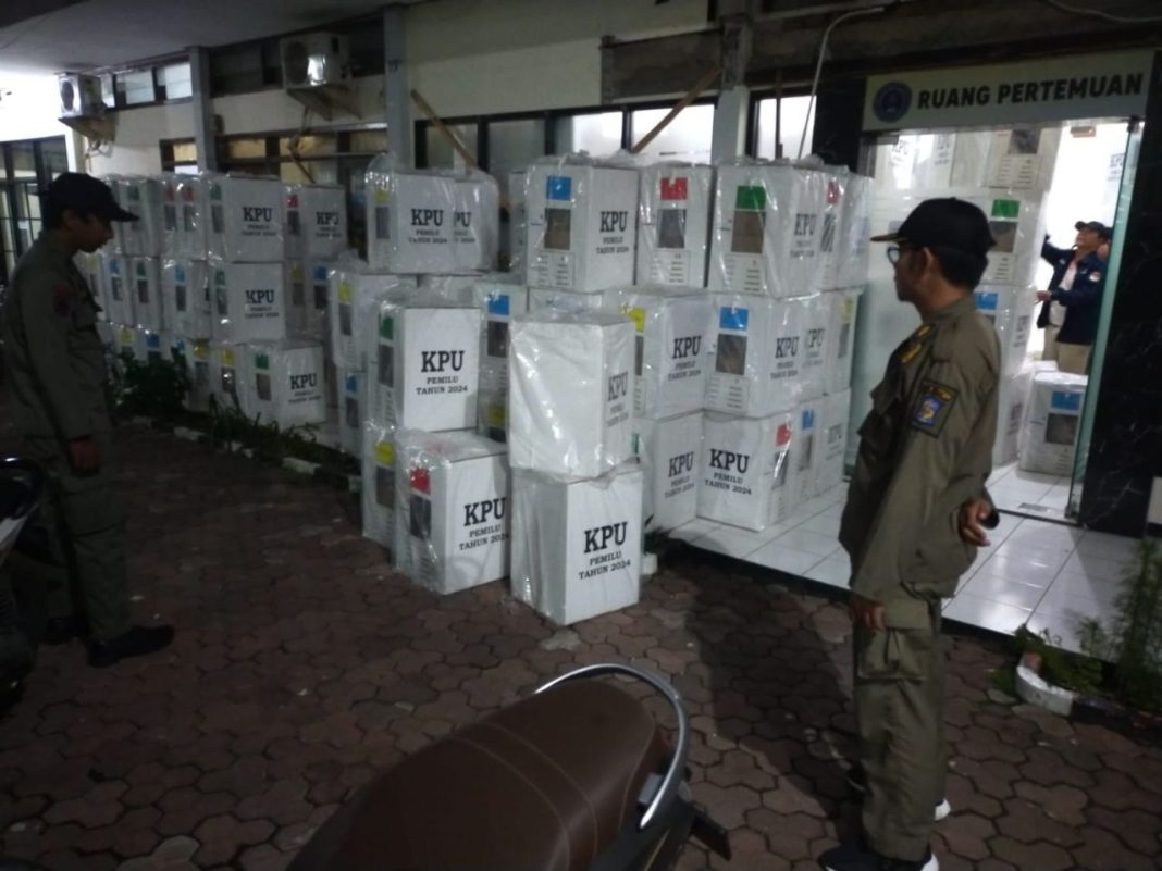 Distribusi Logistik Pemilu Capai 100 Persen, Pemkot Surabaya Siap Sukseskan Pemilu 2024