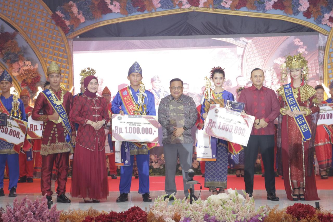 Pj Wako Hadiri Malam Grand Final Duta Lalu Lintas 2024