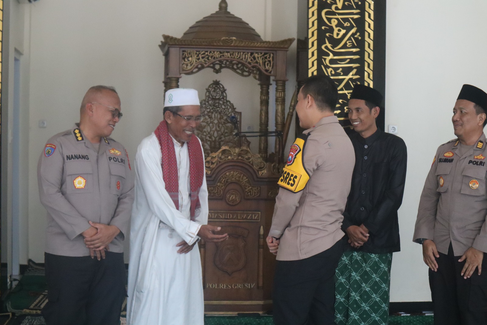 Kapolres Gresik AKBP Adhitya Panji Anom Tadarus Bersama Personel di Bulan Ramadhan