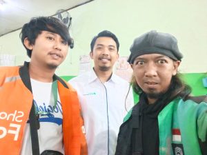 Bp Danung dari BPJSTK Surakarta posisi ditengah bersama rekan rekan Ojol Delanggu Free Rider