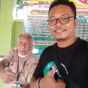 Tri Prasongko Ketua RT 02 Gabahan saat dikonfirmasi Wartawan bersama Kepala Desa Delanggu