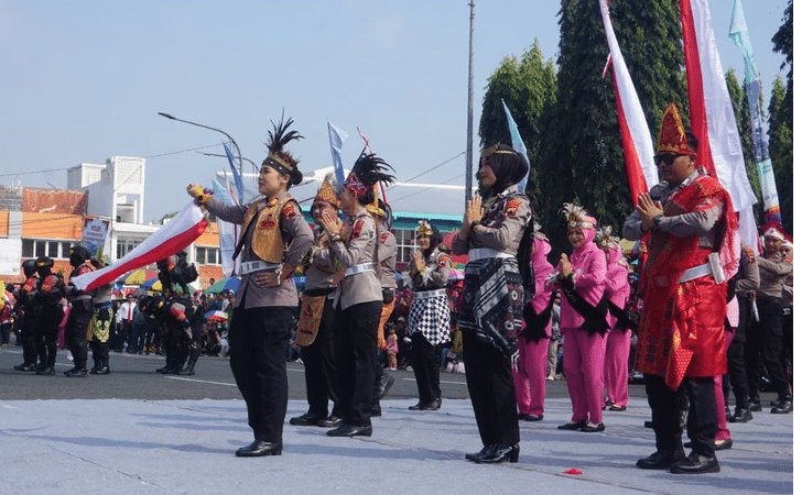 Polres Purbalingga Meriahkan Pawai Kebangsaan HUT ke-80 RI dengan Tema Ketahanan Pangan
