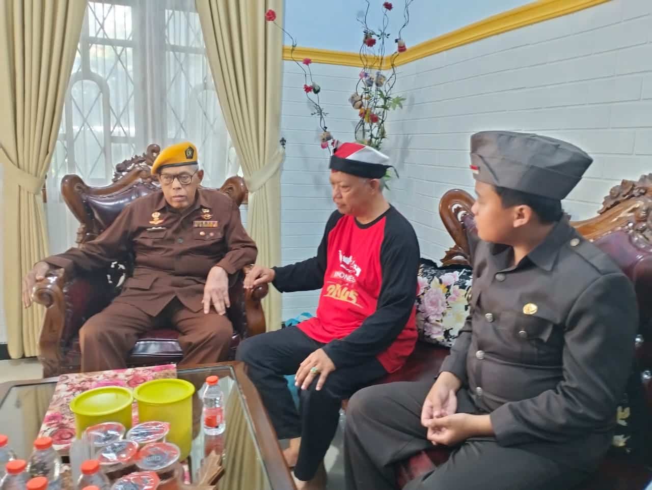 Komunitas Gotongroyong 45 Safari ke Veteran Demi JISENI 45