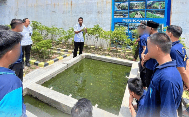 Dukung Ketahanan Pangan Lapas Klaten Ajak WBP Berdaya Melalui Pelatihan Budidaya Lele 
