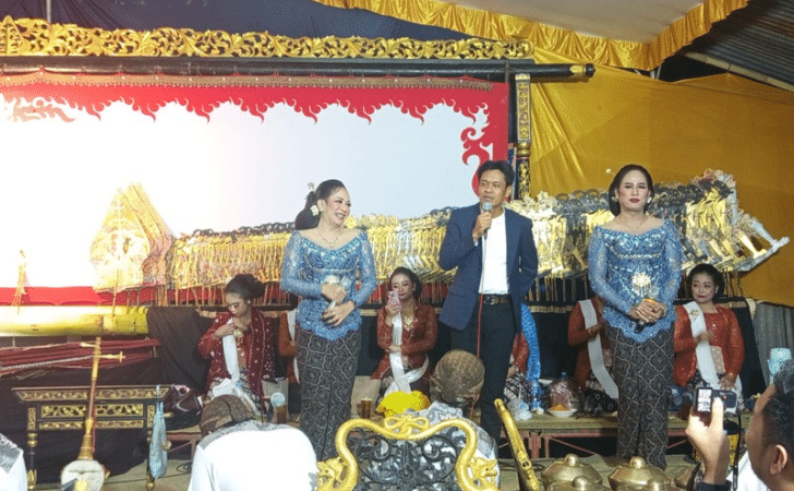 Didik Haryadi Anggota DPR RI: Bersih Dusun di Desa Mundu Tulung Wujud Nyata Lestarikan Budaya Jawa
