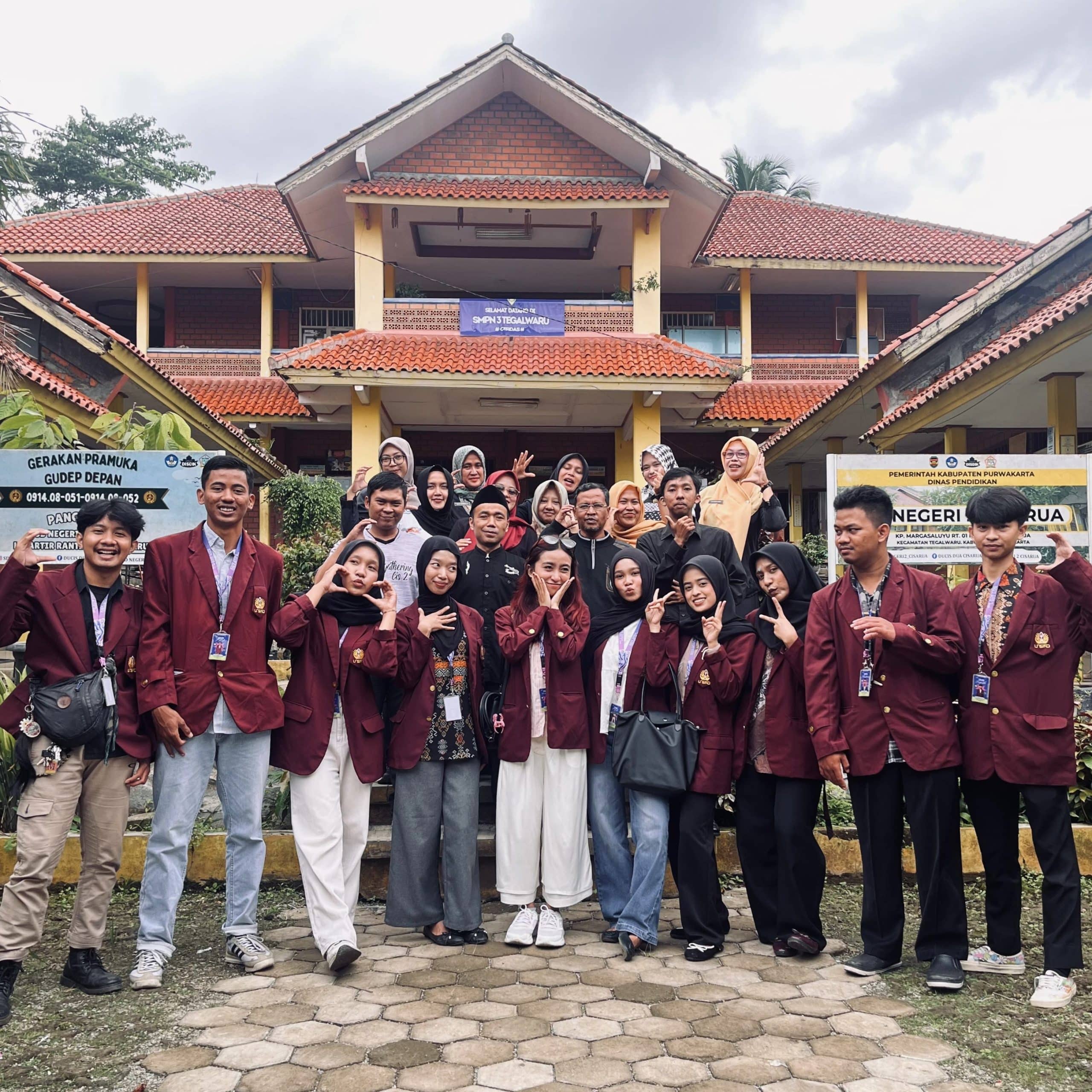 Mahasiswa KKN UNSIKA Hadir di Desa Cisarua, Wujudkan Pengabdian
Nyata melalui Kolaborasi Lingkungan, Sosial, dan Pemberdayaan Masyarakat